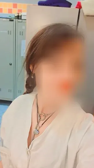 Daisy, 32