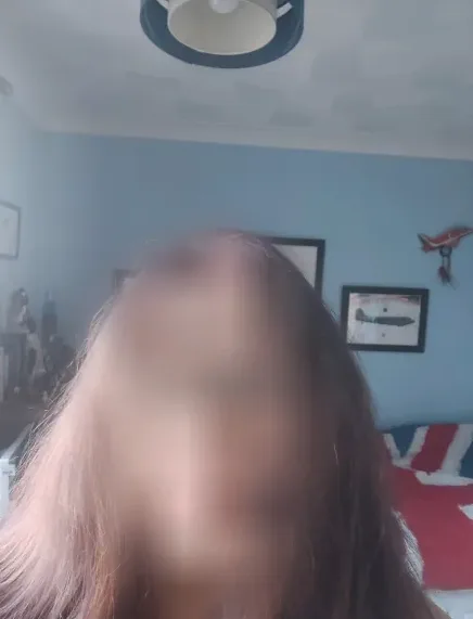 Danielle, 24