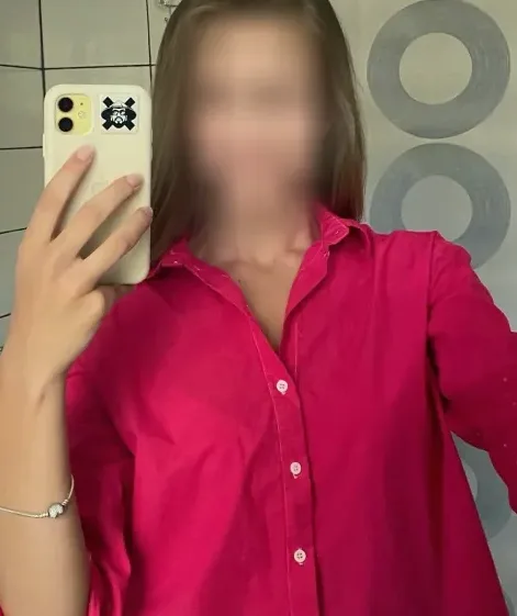 Eleri, 27