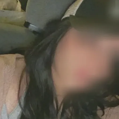 Ella, 23