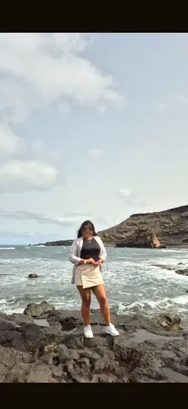 Ella, 36