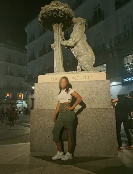 Gemma, 34