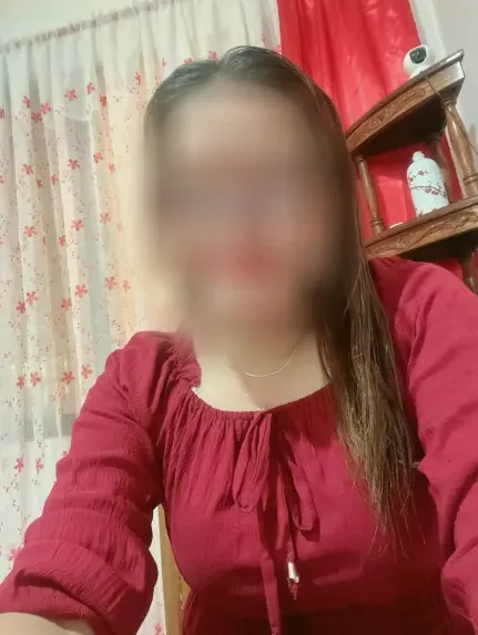 Kelly, 38