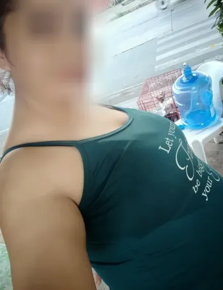 Lucy, 29