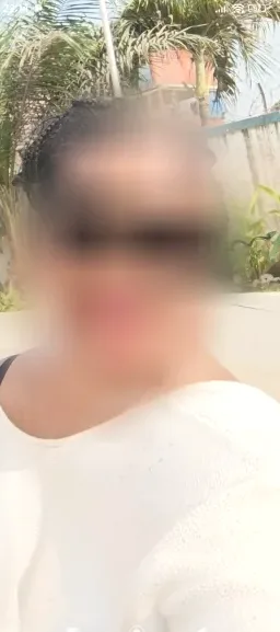 Lucy, 25