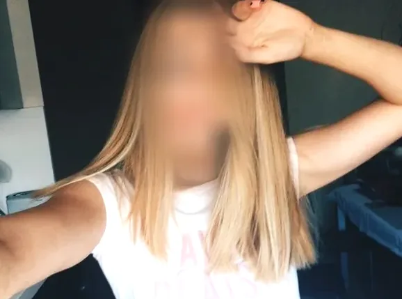 Samantha, 28